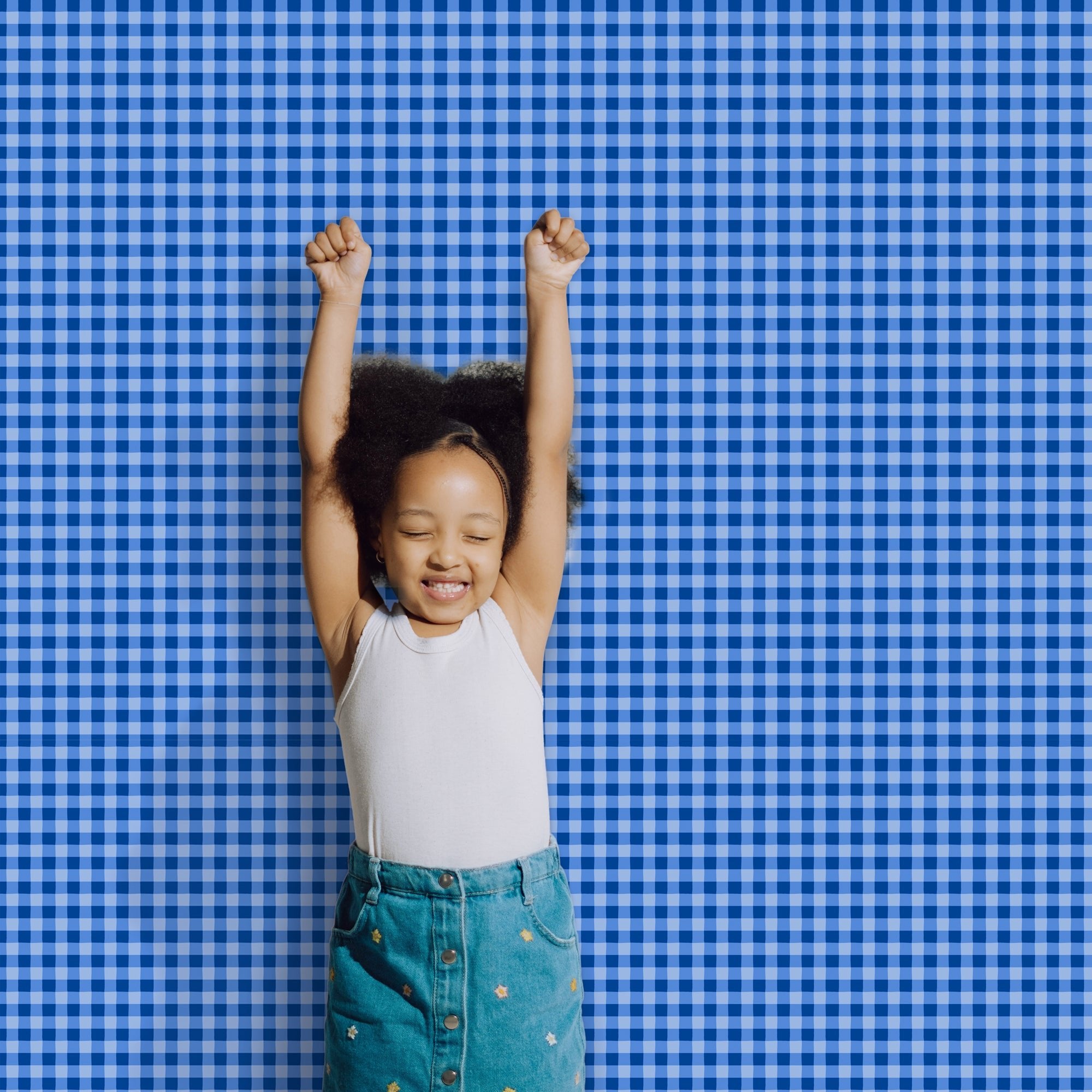 Fien & Teun - Behang Boerenruit blauw - Van Hoorne Shop