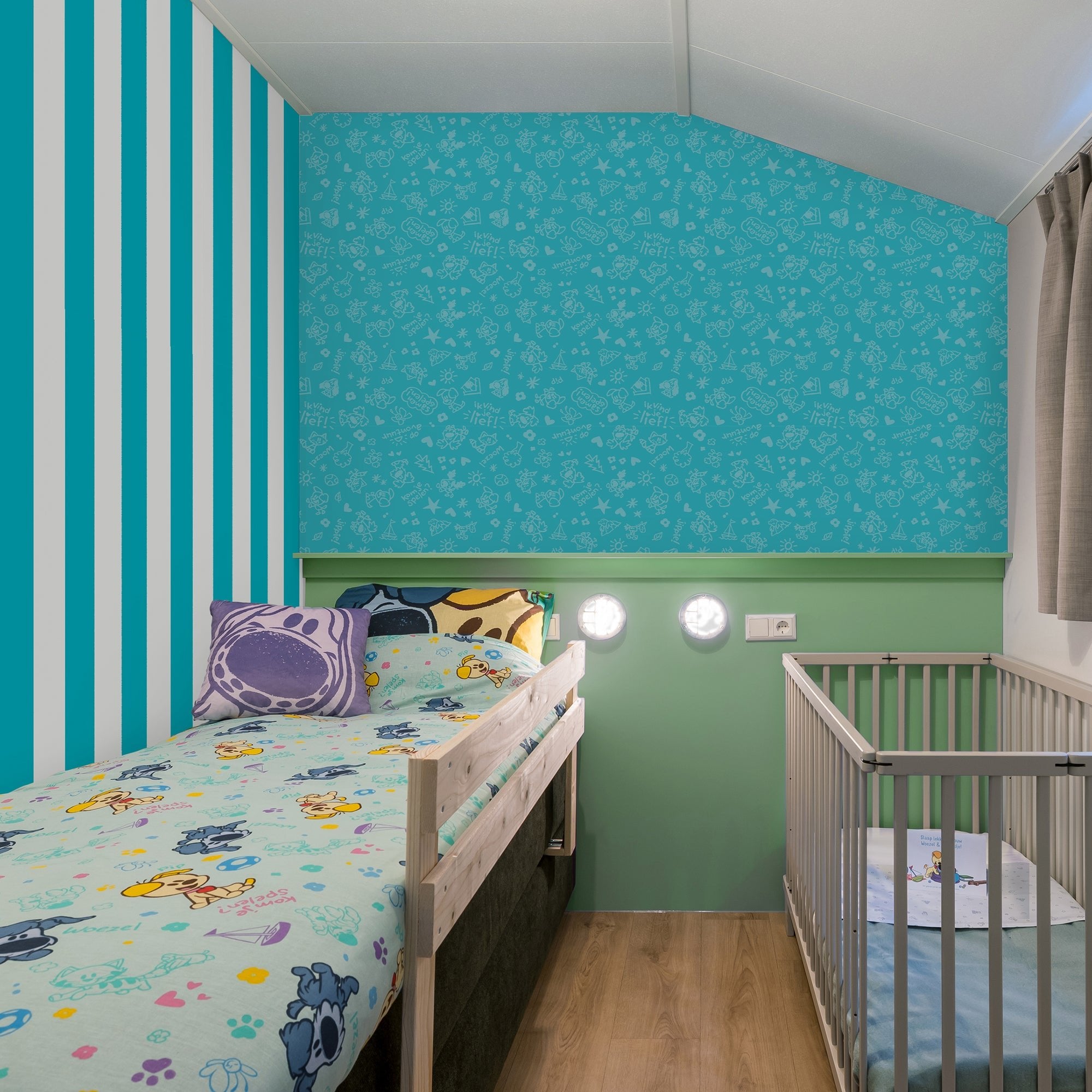 Woezel & Pip - Behang Toversliert blauw/wit - Van Hoorne Shop
